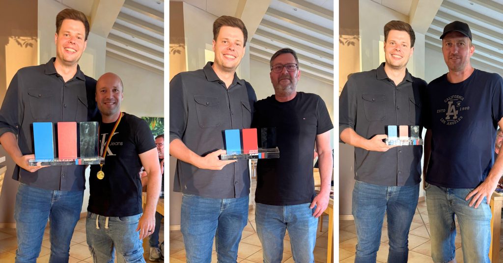 Philip Kronenberg und Sven Ruf: Geschäftsführer Philip Kronenberg überreicht dem Erstplatzierten Sven Ruf die Trophäe des OFTEC Sommerfests. Philip Kronenberg und Dieter Fischer: Geschäftsführer Philip Kronenberg gratuliert Dieter Fischer beim Sommerfest zur Platzierung. Philip Kronenberg und Thomas Hebding: Geschäftsführer Philip Kronenberg bei der Siegerehrung mit Thomas Hebding beim Sommerfest 2025.